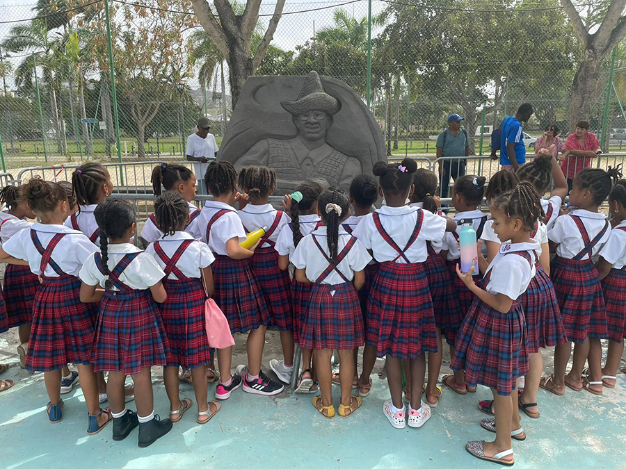 LA YOLE MARTINIQUAISE 