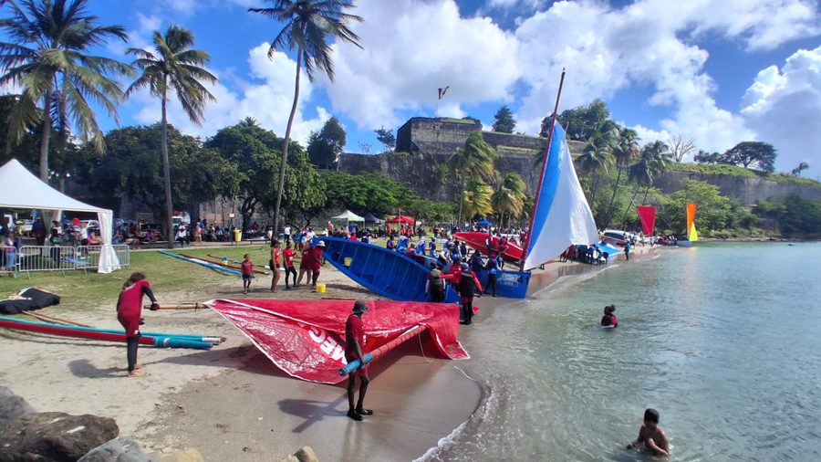 LA YOLE MARTINIQUAISE 